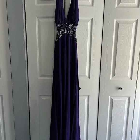 strapless open back dress Elegant Purple Tulle Short Prom Dress: Simple Bridesmaid Dress with Flirty  Silhouette